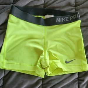 Nike Pro Lime Green size Adult Small